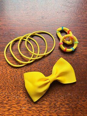 Sunshine yellow hair accessories NWOT *Free in bundle*